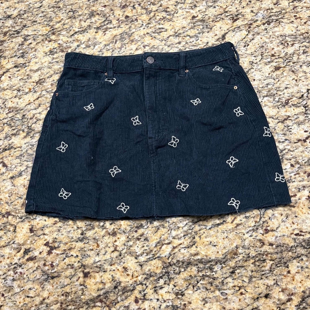 PacSun‎ Black Corduroy Butterfly Embroidered Mini Skirt Raw Hem Womens 29